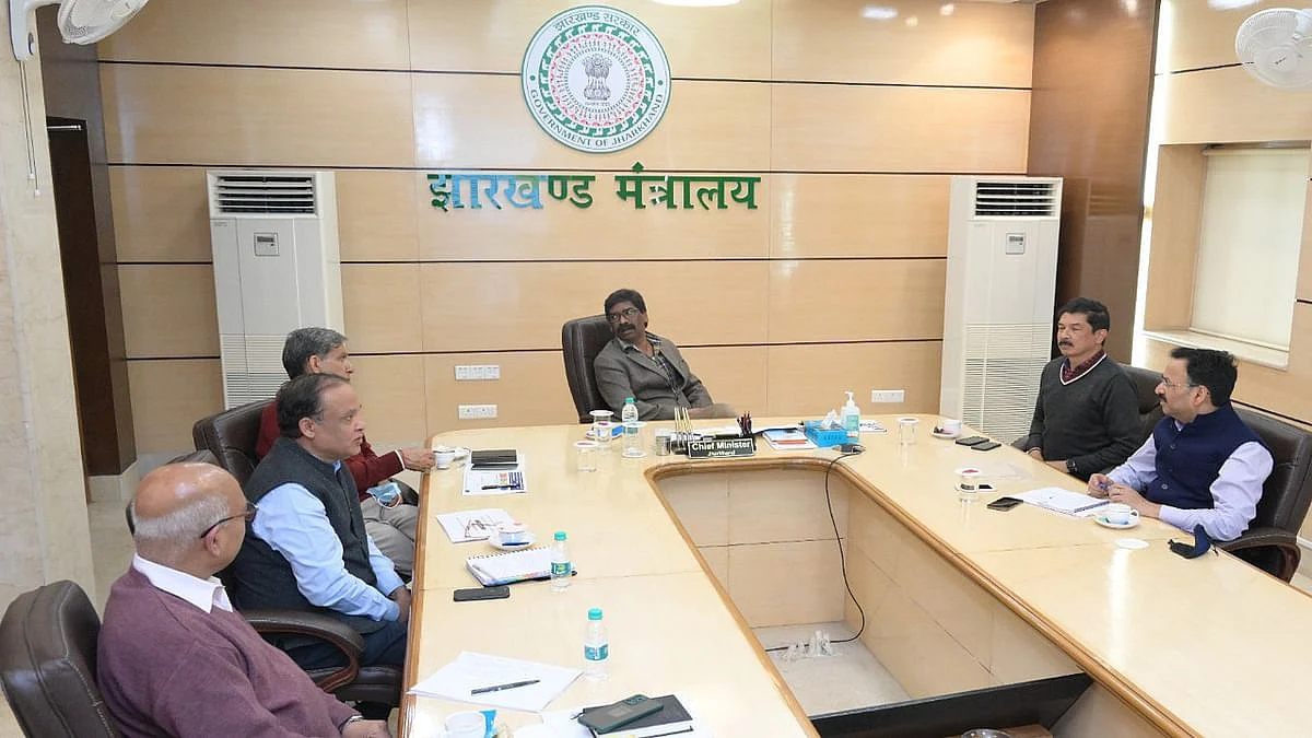 झारखंड में खुलेगी Digital Skill University, मुख्यमंत्री हेमंत सोरेन ने की आला अफसरों के साथ बैठक