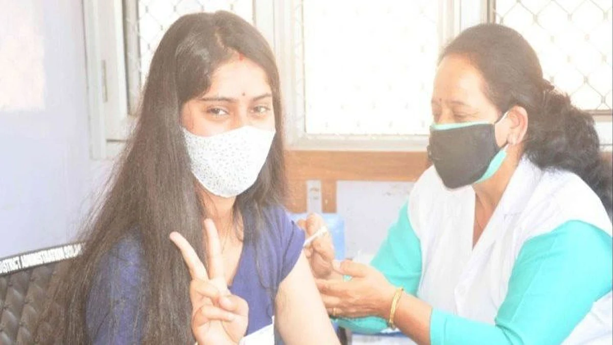 Covid-19 Vaccination: हिमाचल में 3,57,450 विद्यार्थियों को 2797 स्कूलों में लगेगी कोविड वैक्सीन