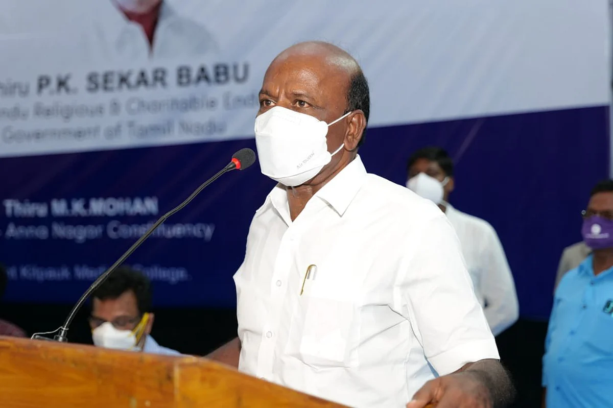 कोरोना के बढ़ते मामलों के बीच तमिलनाडु के स्वास्थ्य मंत्री ने बुलाई स्वास्थ्य विभाग के अधिकारियों की बैठक