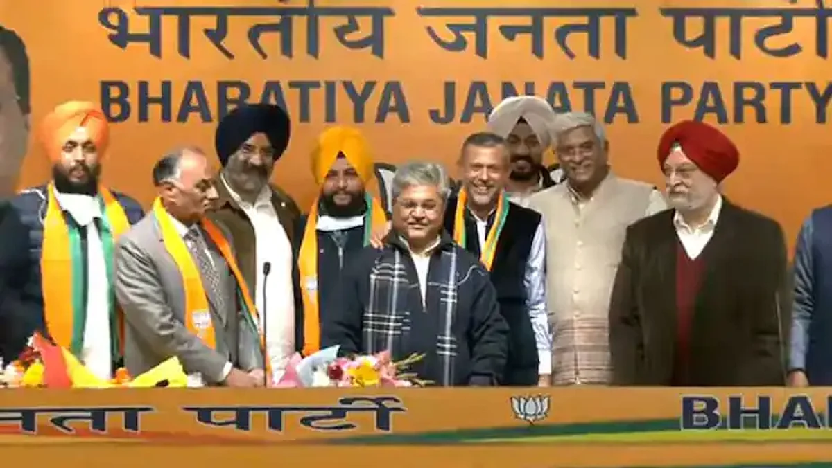 Punjab Election 2022: पंजाब चुनाव से पहले कांग्रेस और SAD को झटका, गुरदीप गोशा, अरविंद खन्ना समेत कई नेता भाजपा में शामिल