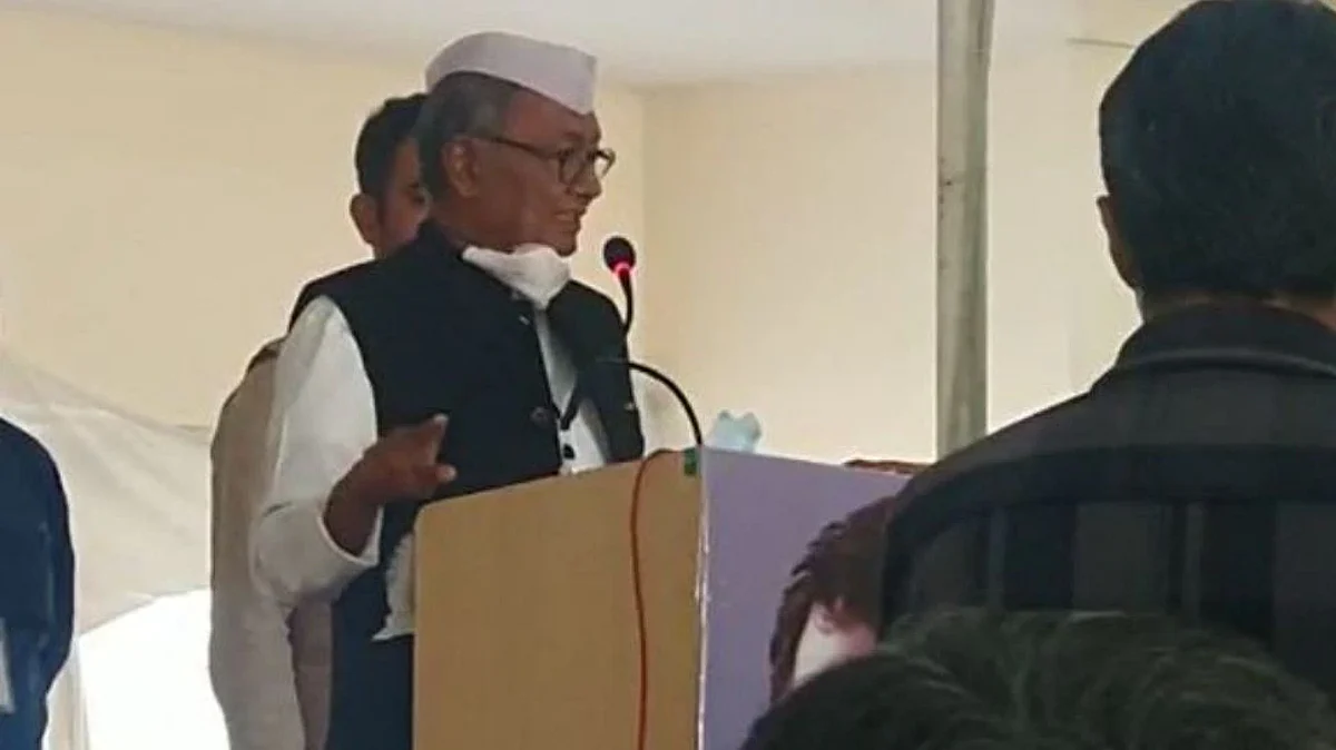 दिग्विजय सिंह ने RSS की तुलना 'दीमक' से की, कहा- हम ऐसे संगठन से लड़ रहे, जो ऊपर से नहीं दिखता