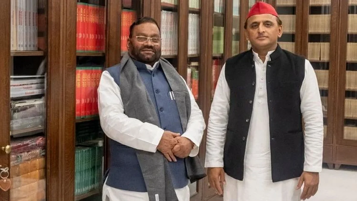 UP Election 2022: यूपी चुनाव से पहले भाजपा को झटका, स्वामी प्रसाद मौर्य का मंत्री पद से इस्तीफा, सपा में हुए शामिल