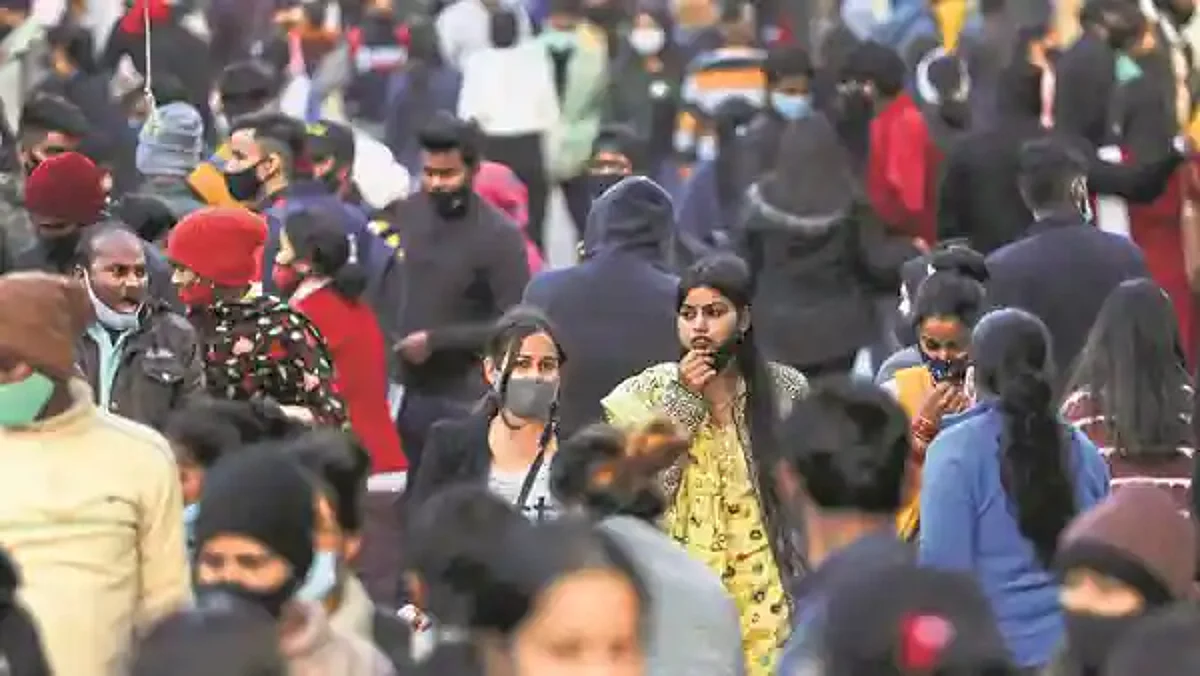 Covid-19 Updates: भारत में बीते 24 घंटे में कोविड के 67,084 नए मामले, 1241 लोगों की मौत