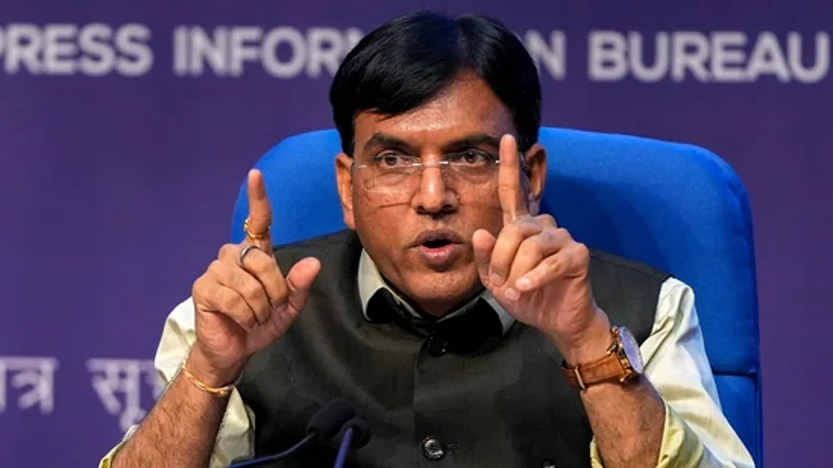 चीन और यूरोपीय देशों में कोरोना के बढ़ते मामलों से सरकार अलर्ट, स्वास्थ्य मंत्री ने की हाईलेवल मीटिंग