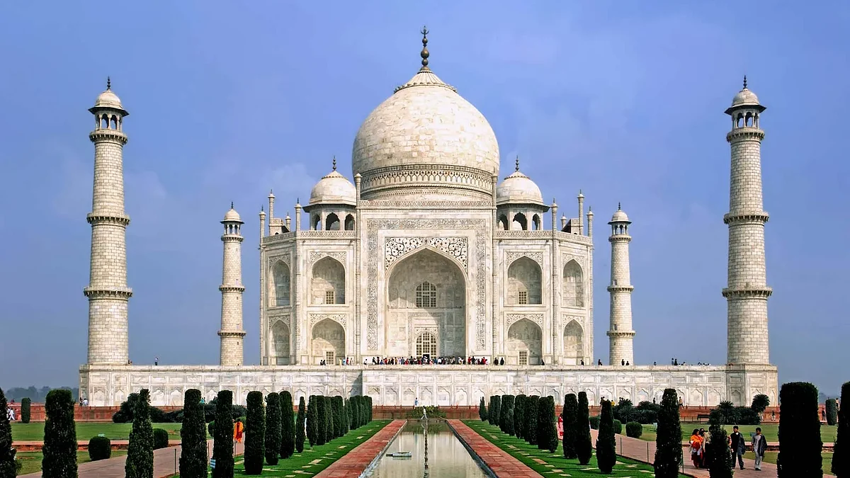 Taj Mahal: महंगाई की मार अब ताजमहल पर भी, जाने देखने के लिए कितने देने होंगे पैसे