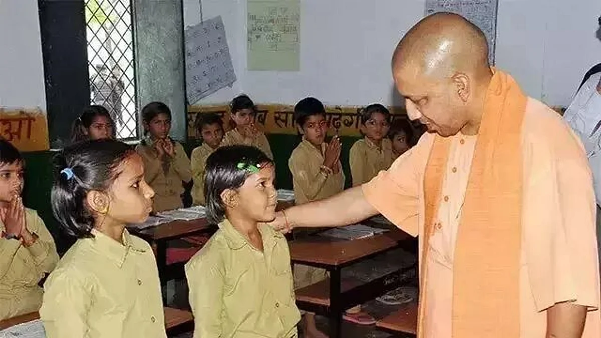 UP के सभी जिलाधिकारियों और अन्य वरिष्ठ अधिकारियों के लिए राज्य के सरकारी स्कूलों को गोद लेना अनिवार्य