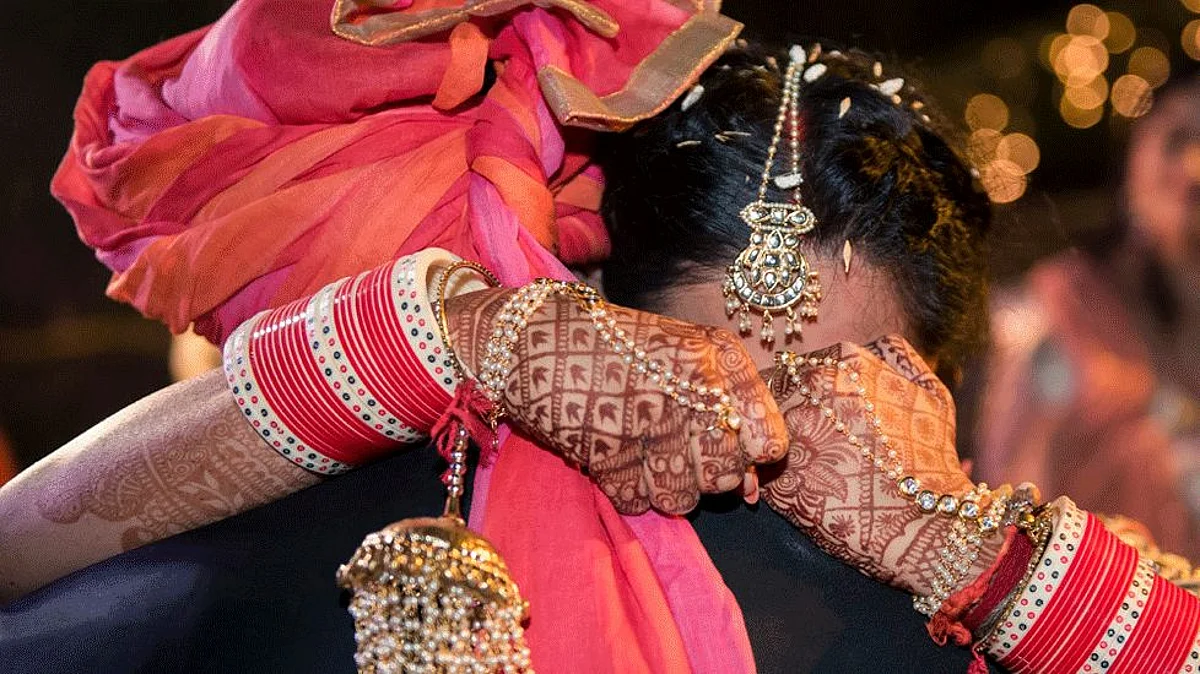 शादी के दिन ही उठी दूल्हे की अर्थी लेकिन फिर भी सुहागिन बनकर हुयी दुल्हन की विदाई, जानें क्या है पूरा मामला..