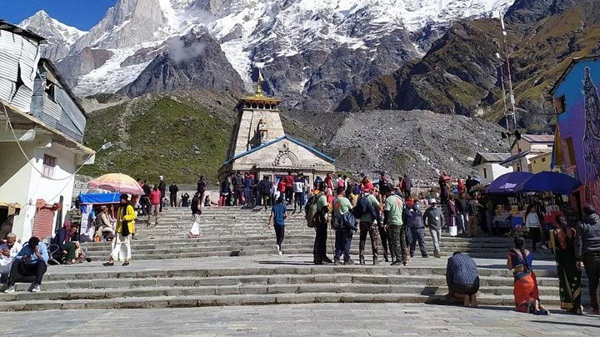 Char Dham Yatra 2022: केदारनाथ धाम में तीर्थयात्रियों के लिए बनेगी टेंट कॉलोनी, 1500 के ठहरने की व्यवस्था बना रही सरकार