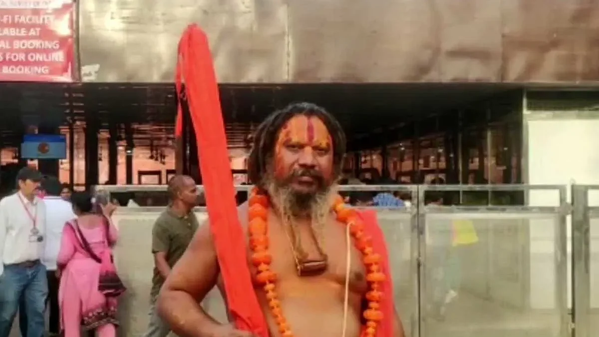 अयोध्या के महंत परमहंस दास को ताजमहल में नहीं मिला प्रवेश, जाने क्या है पूरा माजरा