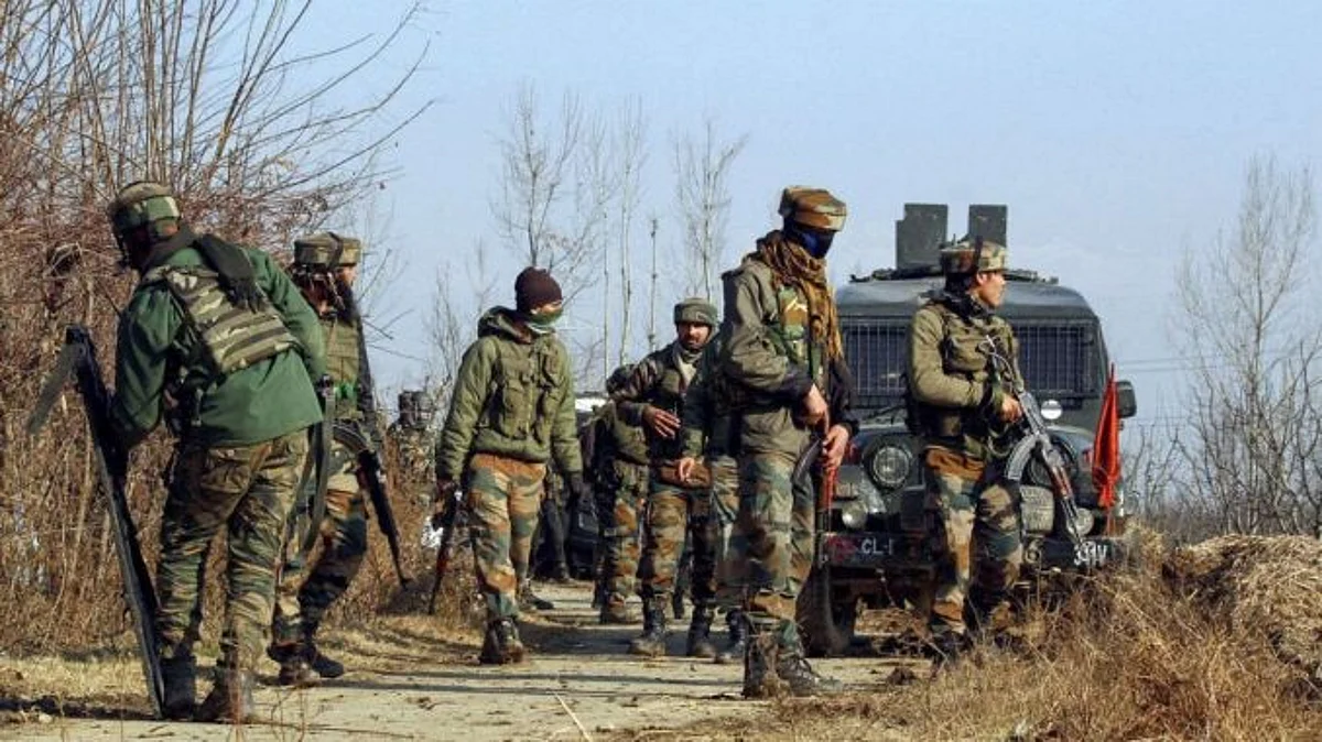 Jammu and Kashmir: श्रीनगर में आतंकियों ने पुलिसकर्मी को गोली मारी, हालत गंभीर
