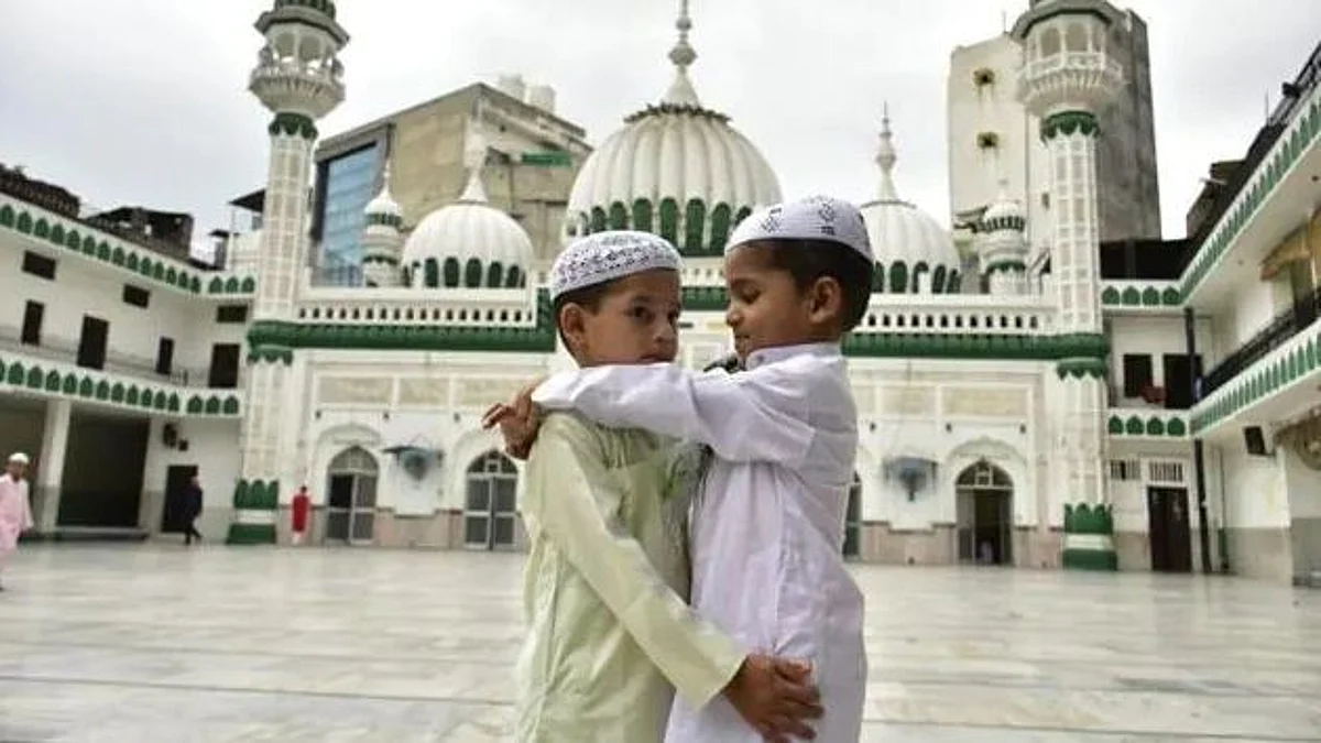 Eid-Ul-Fitr 2022: आज नहीं दिखा चांद, 3 मई को मनाई जाएगी ईद