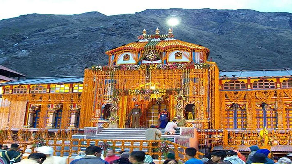 Badrinath Dham: कल सुबह 6.15 मिनट पर खुलेंगे बद्रीनाथ धाम के कपाट