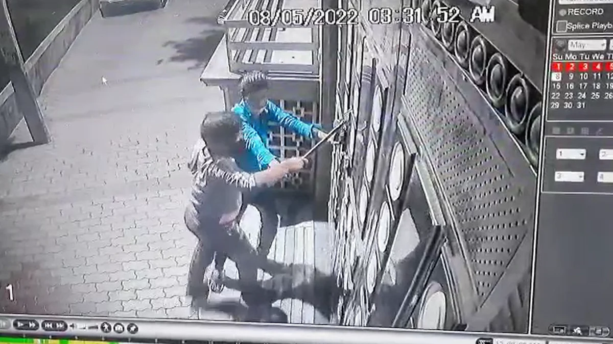 लखनऊ: बंद घर में चोरों ने आधी रात में लगायी सेंध, चौकन्ने पड़ोसी ने आहट सुन खदेड़ा तो अपने औज़ार छोड़ भागे