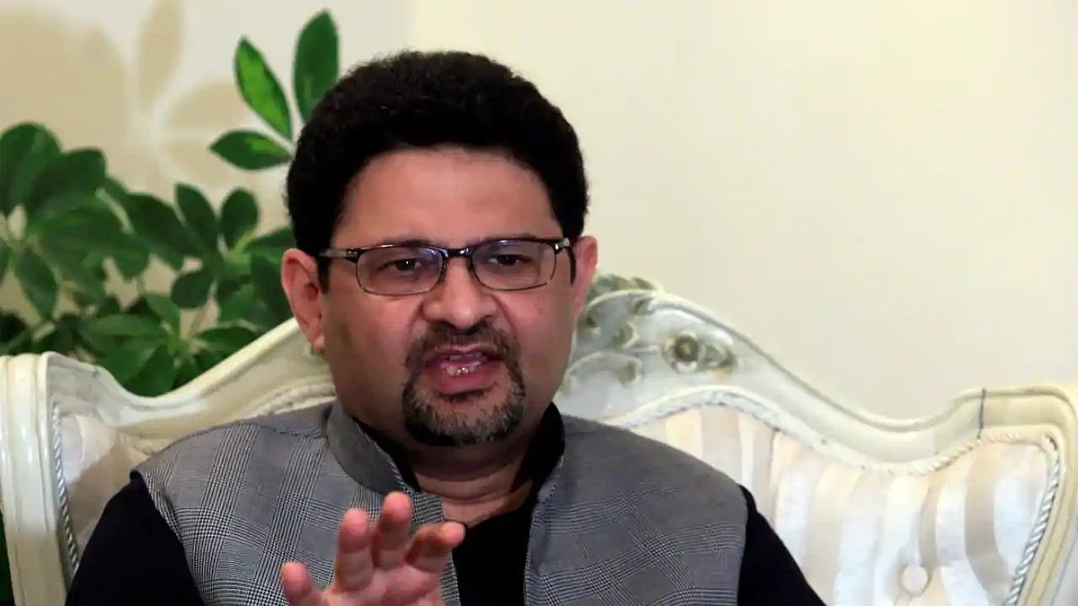 पाकिस्तान सरकार ने स्टेट बैंक ऑफ पाकिस्तान के गवर्नर रेजा बाकिर का कार्यकाल नहीं बढ़ाया, राजस्व मंत्री ने की घोषणा