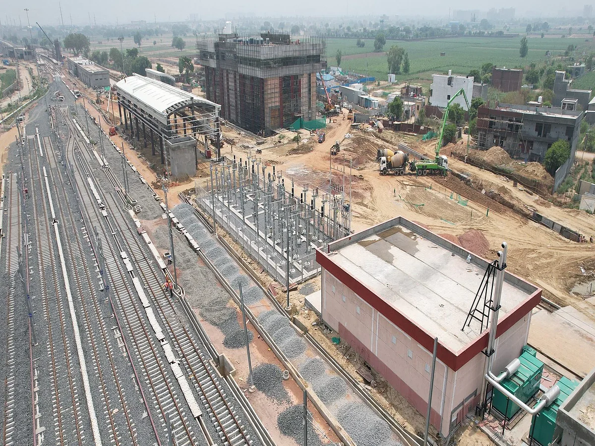 RRTS Train: दुहाई डिपो में ट्रैक तैयार, गुजरात से आएगी पहली ट्रेन