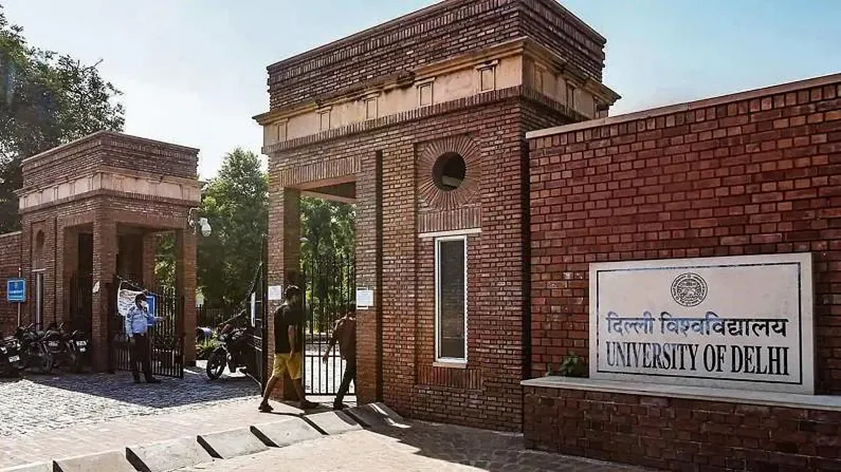 मार्च 2023 तक भरने होंगे दिल्ली विश्वविद्यालय के गैर शैक्षणिक रिक्त पद, UGC ने दिया निर्देश