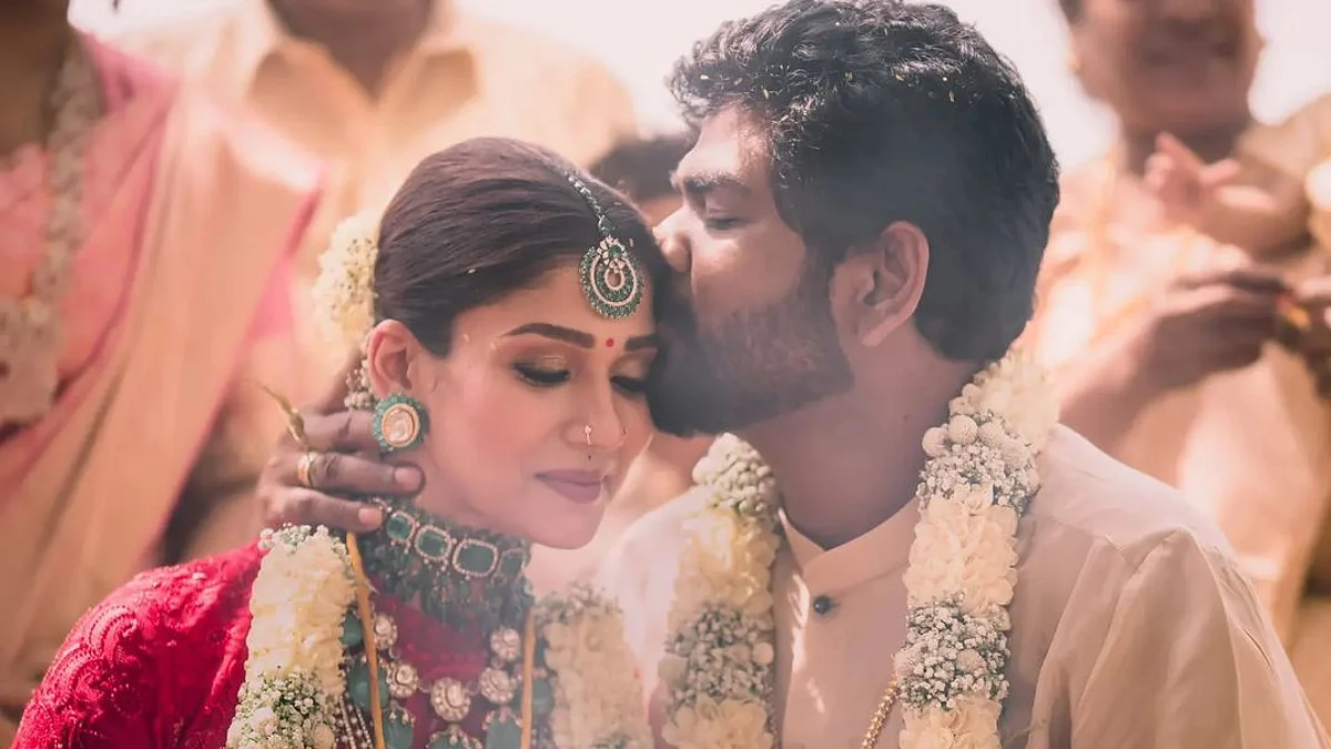 Nayanthara-Vignesh Wedding: एक दूजे के हुए नयनतारा-विग्नेश, जोड़े को मिला रजनीकांत-शाहरुख खान का आशीर्वाद