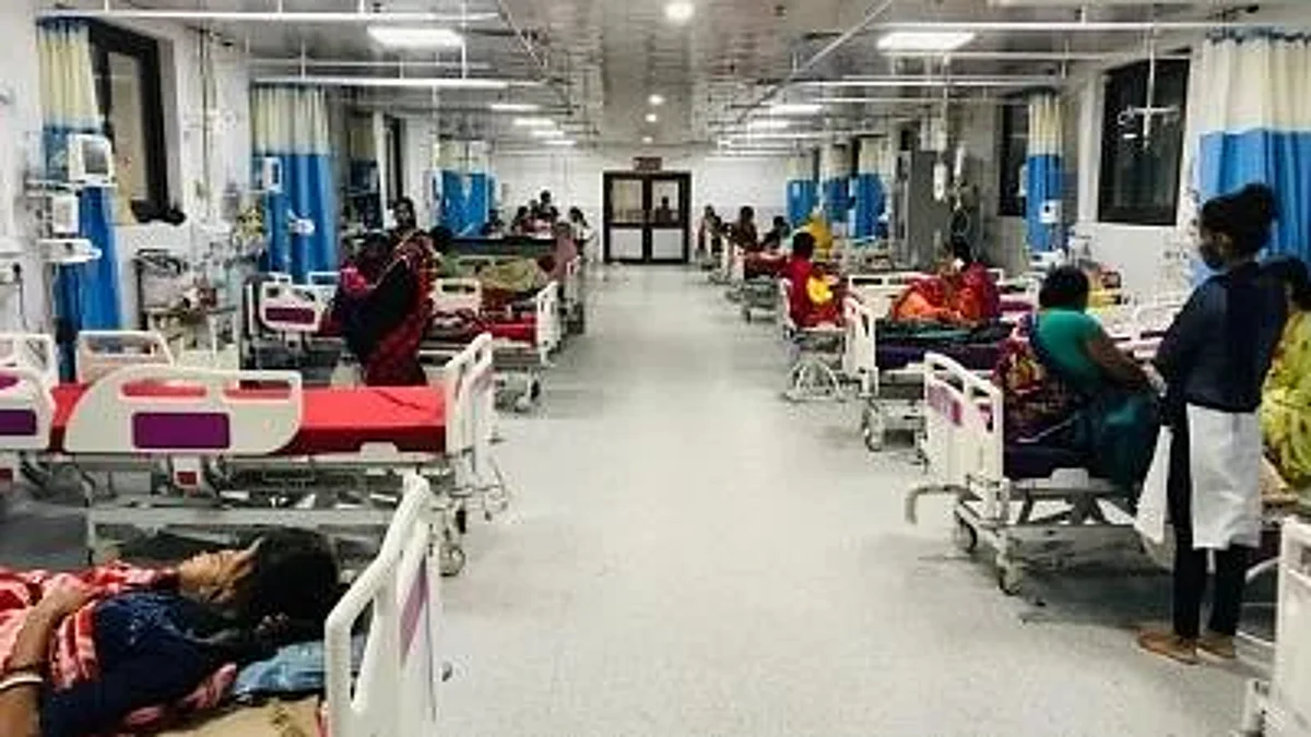 बिहार: पूजा का प्रसाद खाने से 100 से अधिक लोग बीमार, फूड प्वाइजनिंग की आशंका