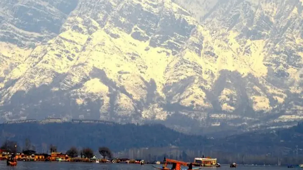 J&K Weather Forecast: जम्मू कश्मीर में अगले 24 घंटे में आंशिक रूप से छाए रहेंगे बादल, मौसम विभाग ने दी जानकारी