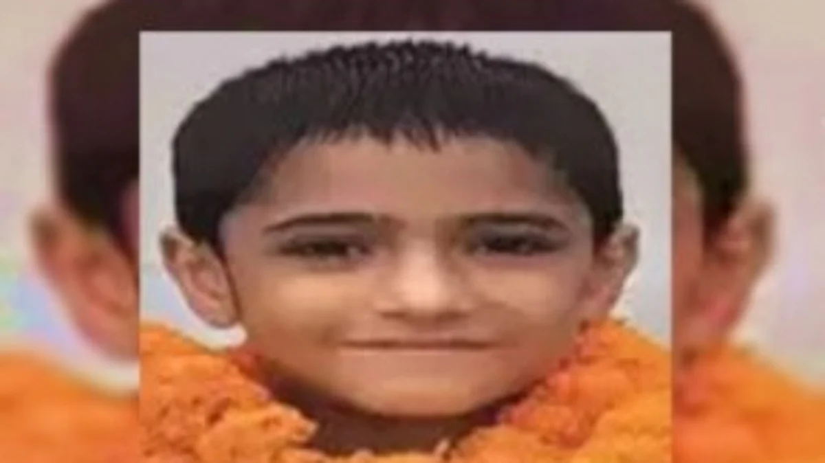 उत्तर प्रदेश: प्रयागराज के कक्षा 2 के लड़के ने किया अद्भुत कारनामा, 18 मिनट में यमुना नदी को तैरकर किया पार
