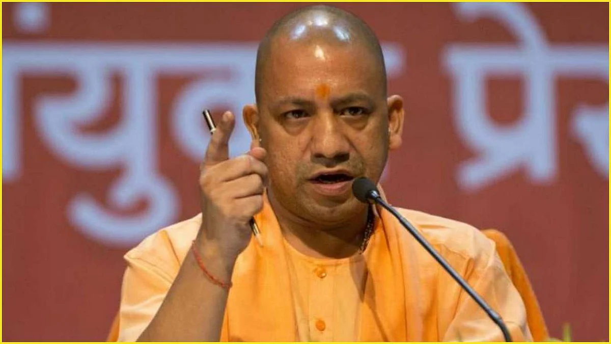 सम्राट पृथ्वीराज की स्पेशल स्क्रीनिंग के बाद सीएम योगी बोले, 'अतीत की गलतियों से सीखने की प्रेरणा देती है फिल्म'