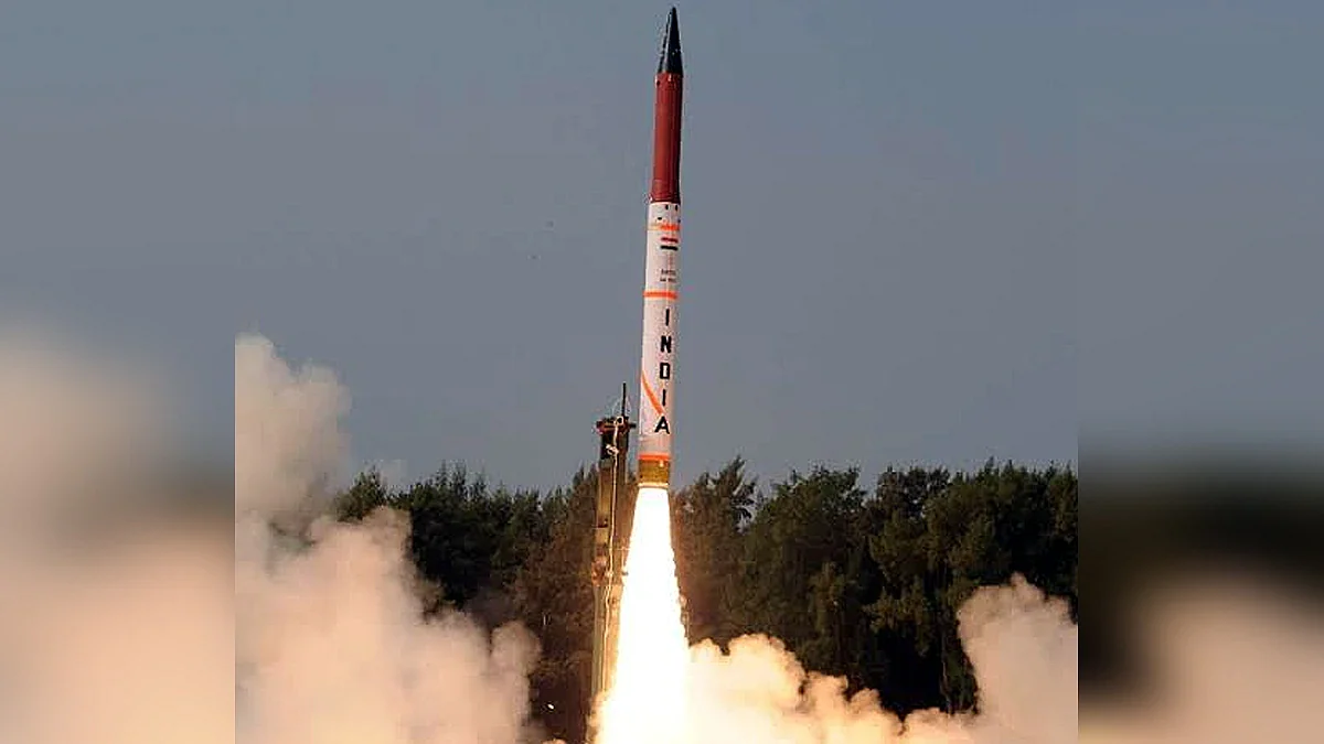 Agni-4 Missile: भारत ने अग्नि-4 मिसाइल का किया सफल प्रक्षेपण, 4,000 किलोमीटर तक दुश्मन को मार गिराने की क्षमता