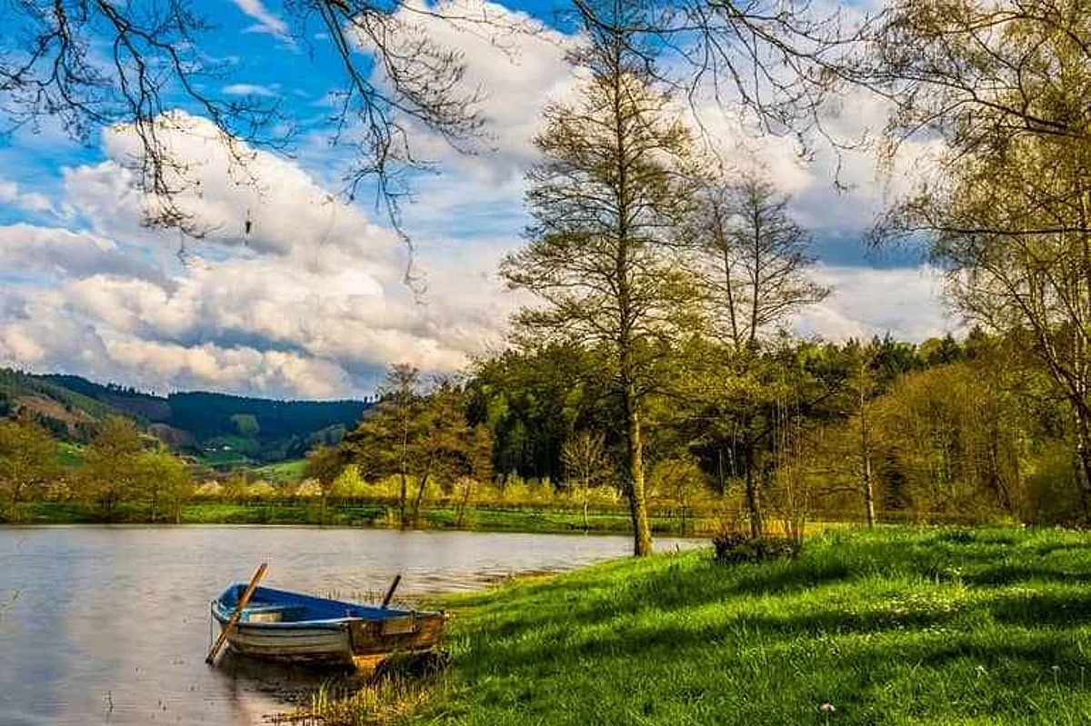 Places to Visit in Summer: चिलचिलाती गर्मी में घूम आएं इन हिल स्टेशनों पर, जाने आसान रूट और खर्च