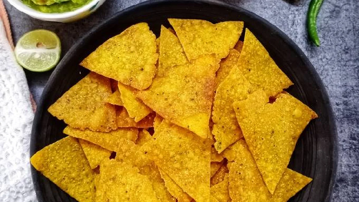 Snacks Recipe: Homemade Nachos (नैचोज़)