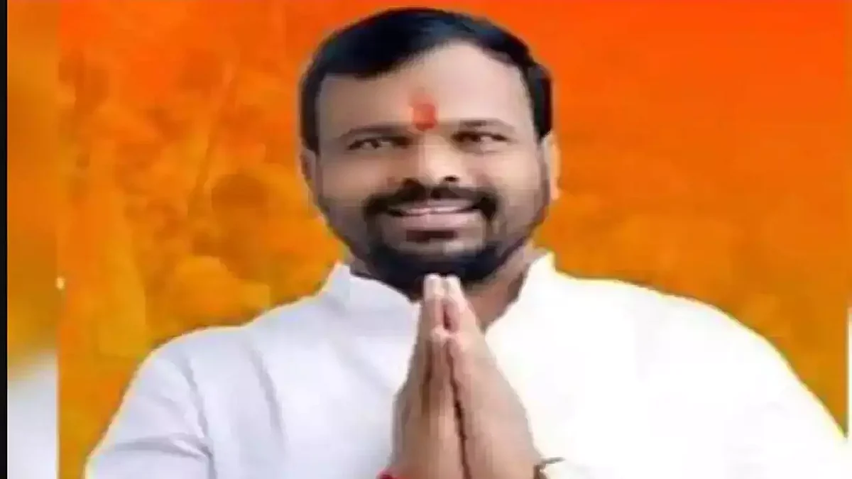 महाराष्ट्र: बीजेपी नेता का महिला के साथ वीडियो वायरल, देना पड़ा इस्तीफा