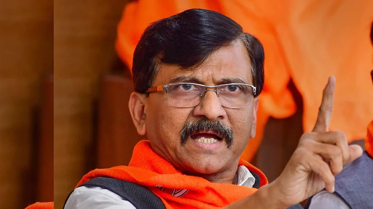 Maharashtra Crisis: शिंदे गुट को मान्यता देने पर भड़के संजय राउत, कहा- संवैधानिक मानदंडों का किया गया उल्लंघन
