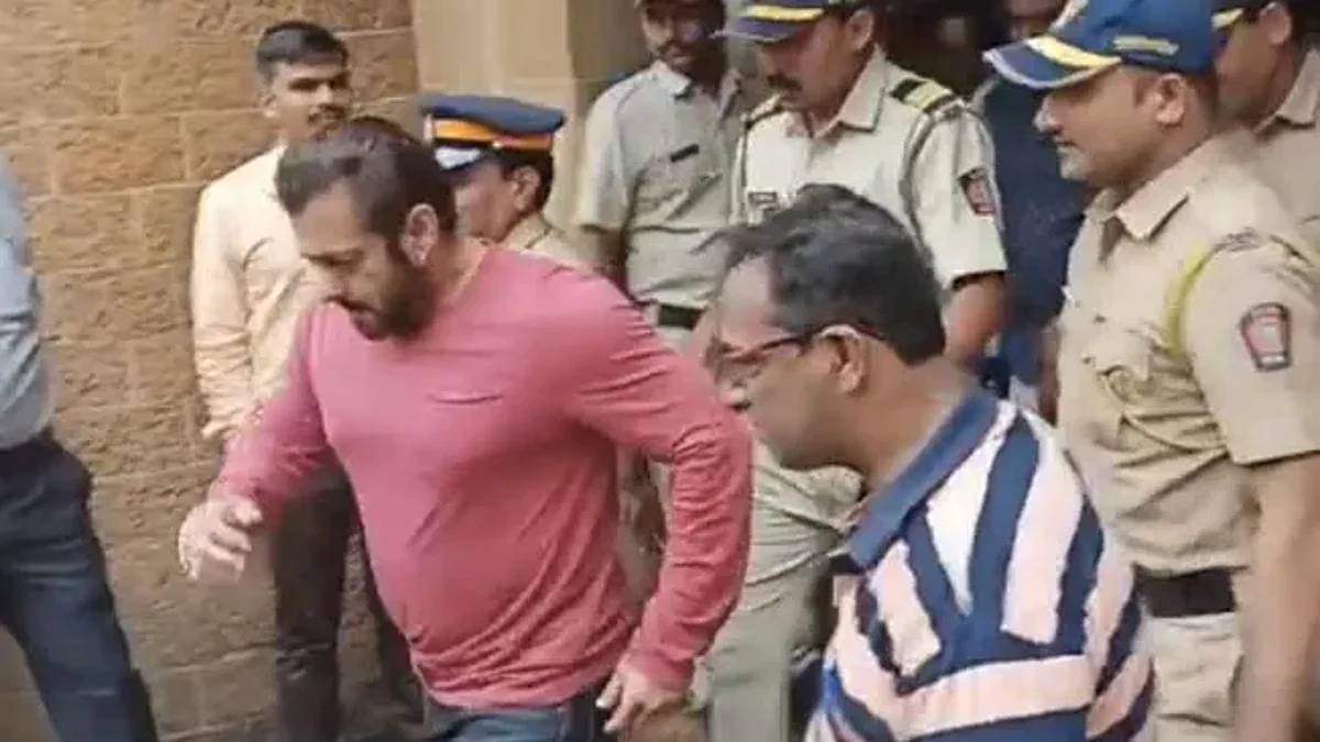 VIDEO: धमकी के बाद सलमान खान पहुंचे मुंबई पुलिस कमिश्नर से मिलने, हथियार लाइसेंस के लिए दिया आवेदन