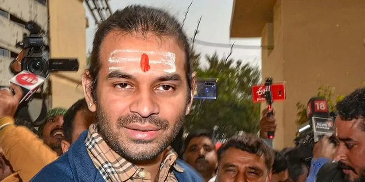 बिहार के पूर्व मुख्यमंत्री लालू की सेहत को लेकर बेटे तेज प्रताप पहुंचे भगवान श्रीकृष्ण की शरण में, बोले, 'मुझे सिर्फ पापा चाहिए'