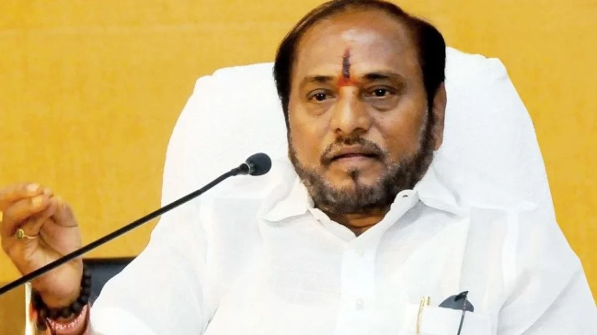 उद्धव ठाकरे को लगा एक और बड़ा झटका, लीडर रामदास कदम का शिवसेना से इस्तीफा