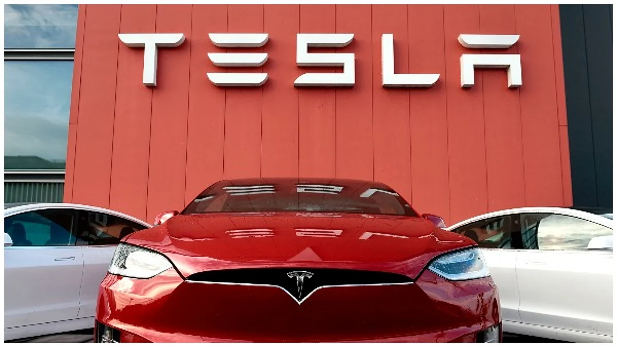 Tesla के ऑटोपायलट सिस्टम से एक और मोटरसाइकिल सवार की मौत, जांच शुरू
