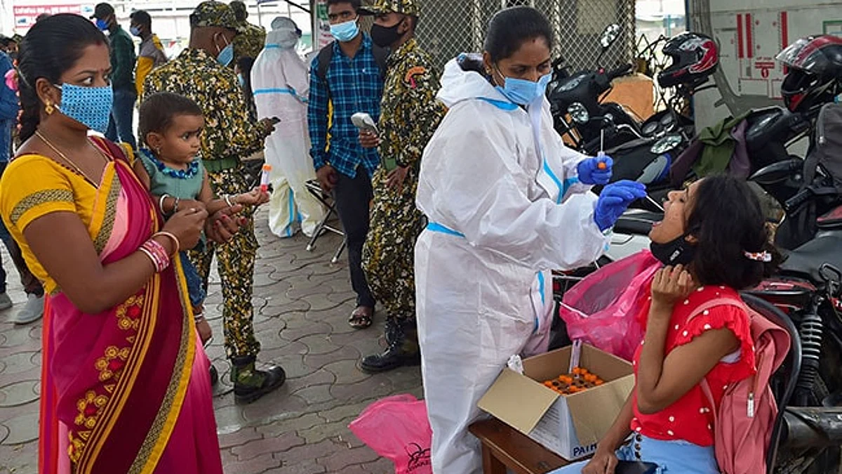 Covid-19 Updates: देश में बीते 24 घंटे में सामने आए कोरोना के 18,257 नए मामले, 42 लोगों की हुई मौत