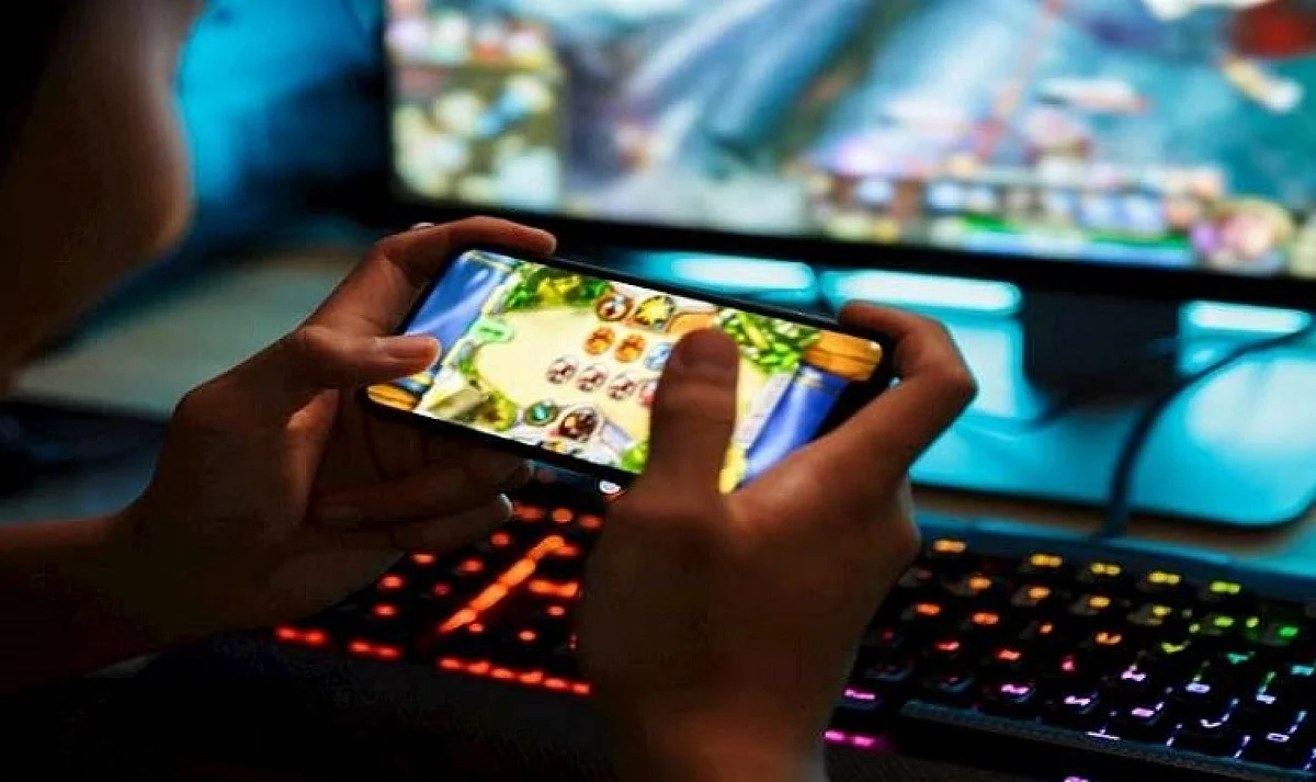 Online Games Ban: ऑनलाइन गेम पर प्रतिबंध लगाने के लिए अध्यादेश जारी करेगी तमिलनाडु सरकार, जानें पूरा मामला