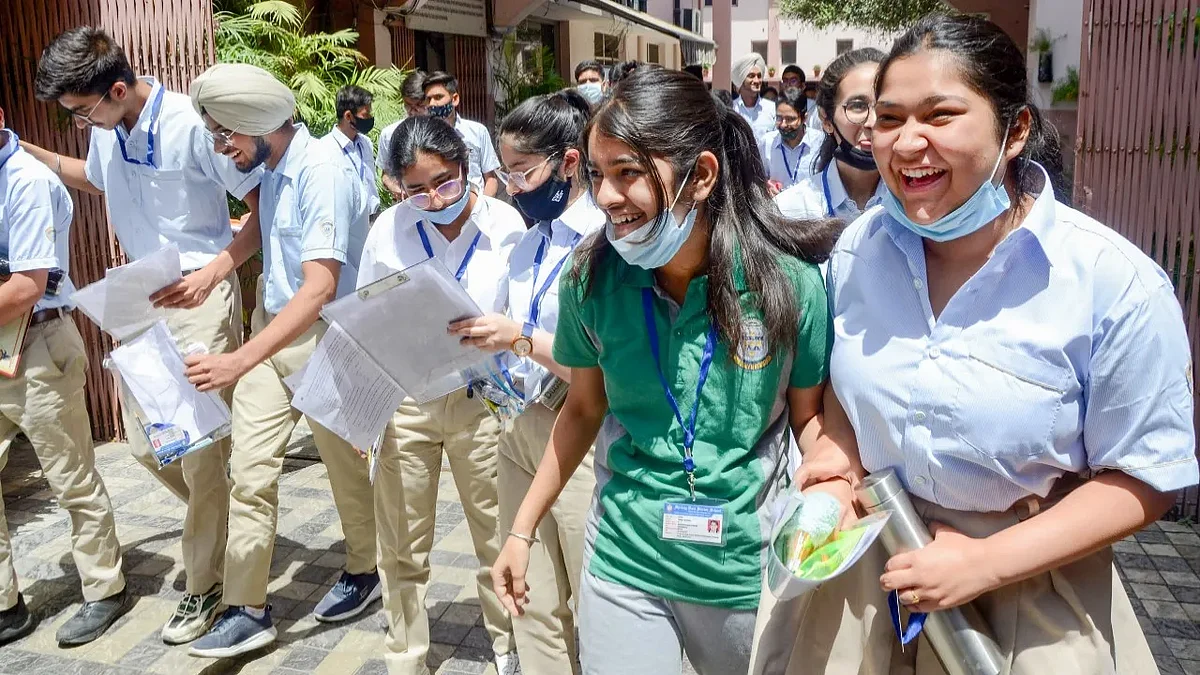 CBSE 12th Result 2022: खत्म हुआ लाखों छात्रों का इंतजार खत्म, जारी हुए CBSE 12वीं के नतीजे
