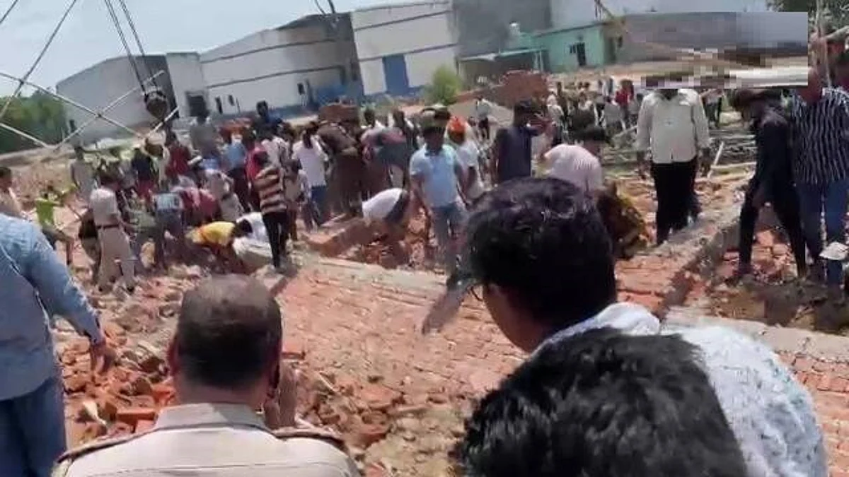 दिल्ली: अलीपुर में गोदाम की दीवार गिरी, 4 मजदूरों की मौत
