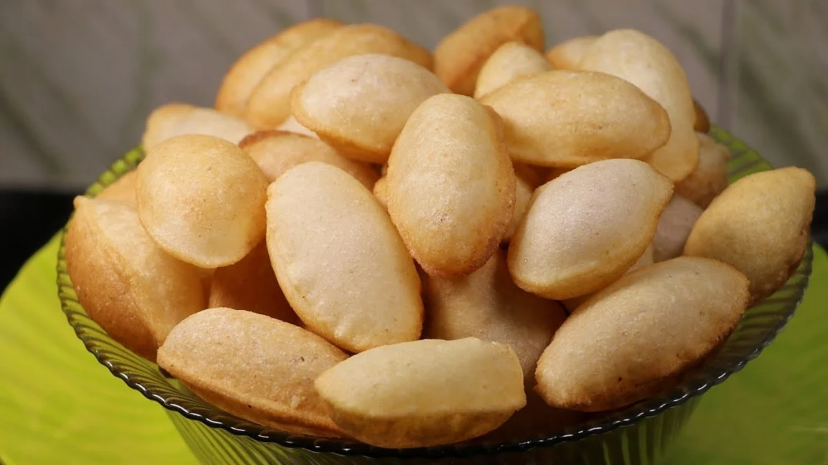 Recipe: Sooji ke Golgappe (सूजी के गोलगप्पे)