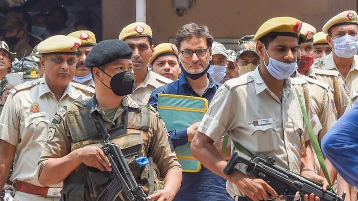 तिहाड़ में भूख हड़ताल पर बैठे यासीन मलिक की बिगड़ी तबीयत, RML अस्पताल में कराया गया भर्ती