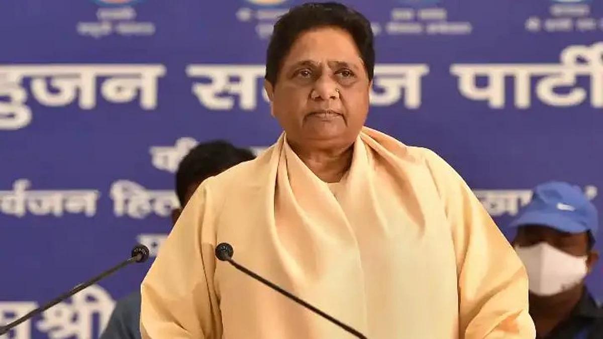 अपने रिश्तेदारों से नाराज हुईं मायावती, कहा- दलितों में भी स्वार्थियों की कमी नहीं