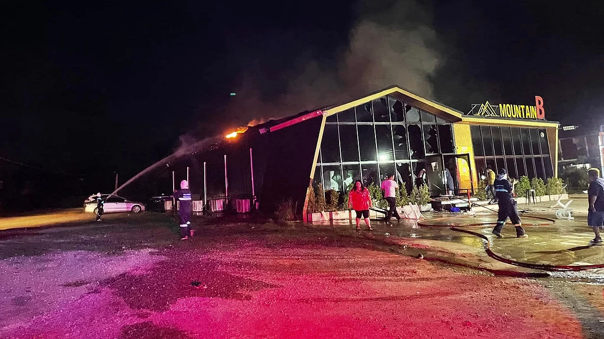 Fire in Night Club: थाईलैंड के नाइट क्लब में लगी भीषण आग, 40 की मौत और 13 घायल