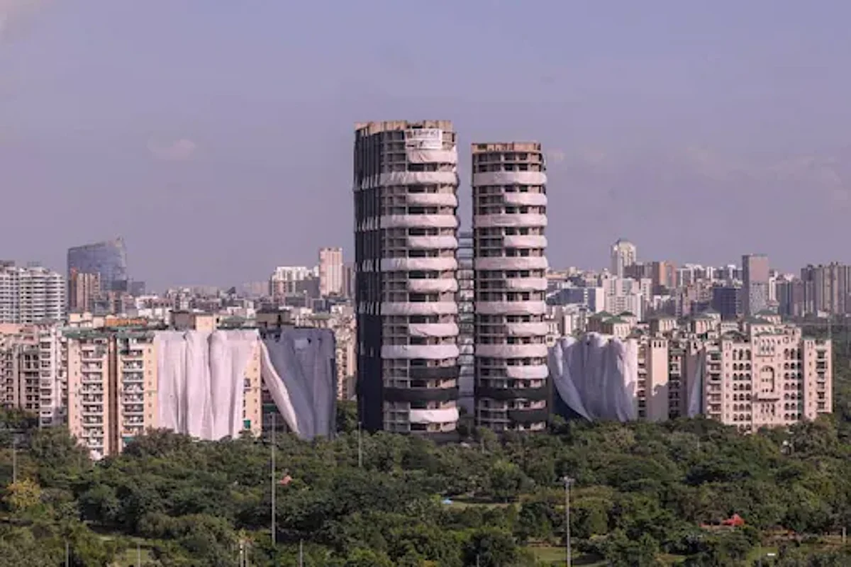 Twin Towers गिराने की तैयारी पूरी, 400 पुलिसकर्मी, 8 एंबुलेंस और 3 अस्पतालों में बेड रिजर्व
