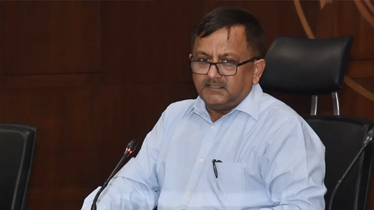 एक्सटेंशन की उम्मीद के बीच अवनीश अवस्थी हुए रिटायर, संजय प्रसाद को गृह विभाग का अतिरिक्त प्रभार