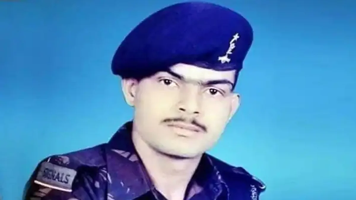 Shaurya Chakra Award: शहीद के घर डाक से भेजा गया शौर्य चक्र, परिवार ने मेडल लेने से किया इनकार