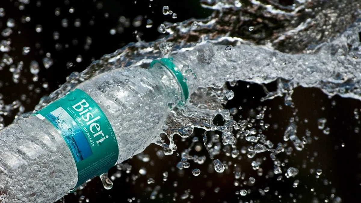 Tata-Bisleri Deal: टाटा ग्रुप की बिसलेरी इंटरनेशनल में हिस्सेदारी खरीदने की तैयारी
