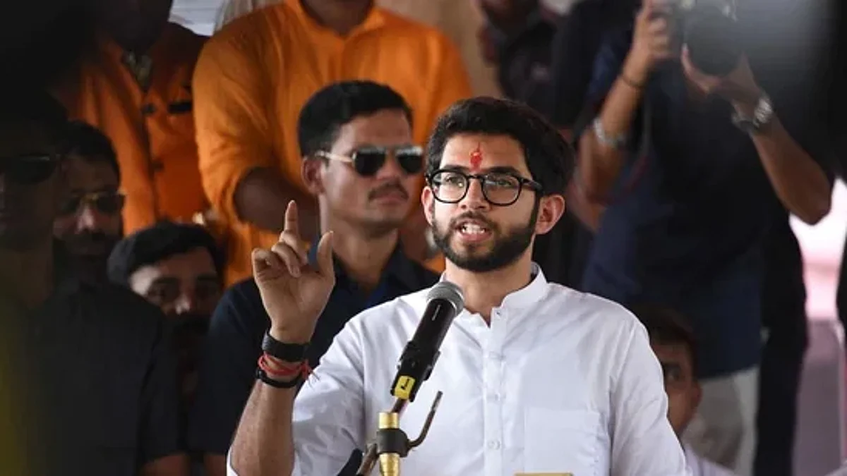 'मैं डिप्टी सीएम होता तो इस्तीफा दे देता', आदित्य ठाकरे का देवेंद्र फडणवीस पर कसा तंज