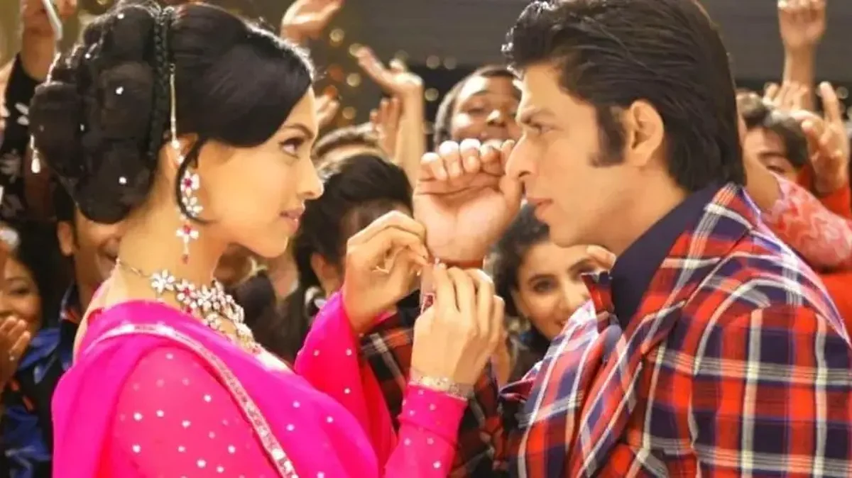 Shah Rukh Khan: दीपिका पादुकोण ने बॉलीवुड में पूरे किए 15 साल, शाहरुख खान ने खास अंदाज में दी बधाई