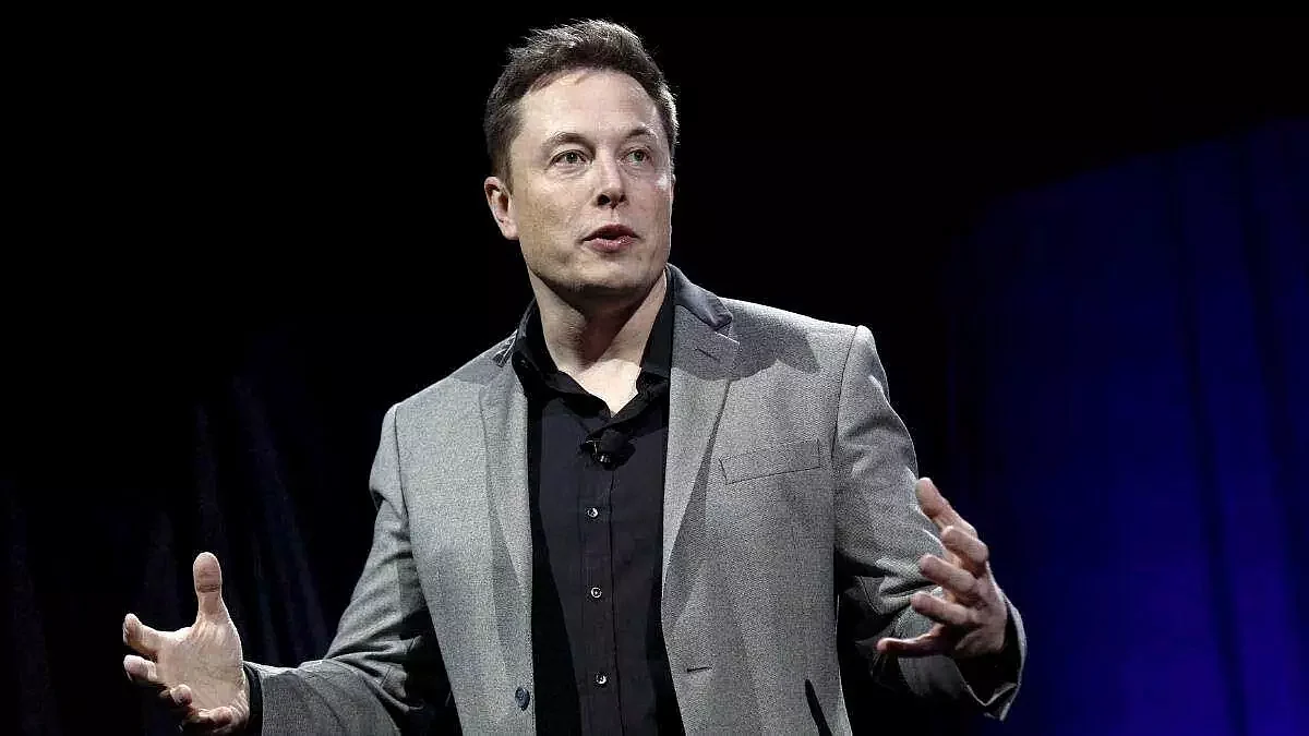 Elon Musk ने आलोचना करने वाले कम से कम 20 ट्विटर कर्मचारियों को निकाला