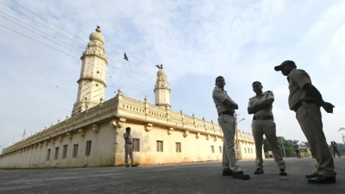 Jamia masjid row: बजरंग दल ने हाईकोर्ट में याचिका दायर कर की मस्जिद खाली करने की मांग
